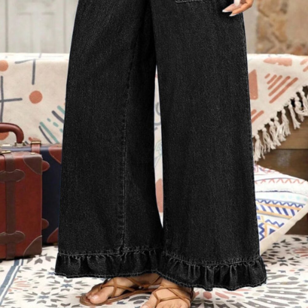 Black Ruffle Bottom Pants - Plus Size - Picture 2 of 3
